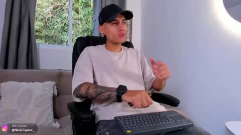 Snapshot of nickcopeer_ chatting on June 15, 12:29 pm Nick Copeer online show from June 15, 12:29 pm