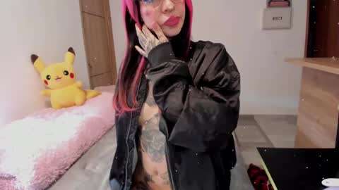 Snapshot of nicki_1 chatting on March 12, 7:38 pm Help me reach 100 thumbs up online show from March 12, 7:38 pm