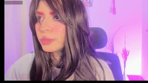 Snapshot of nicki_1 chatting on October 5, 4:11 am Help me reach 100 thumbs up online show from October 5, 4:11 am