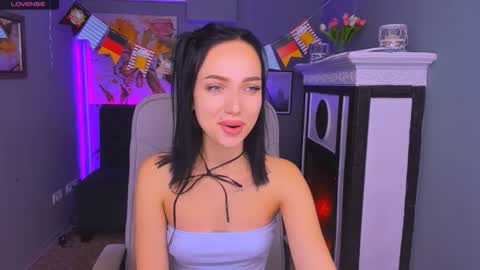 nicki_lovex online show from September 22, 5:42 am