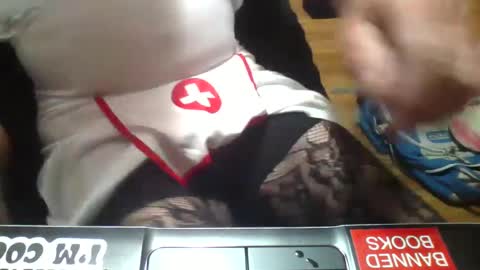 Snapshot of nickibabe1980 chatting on October 2, 10:39 pm nickibabe1980 online show from October 2, 10:39 pm