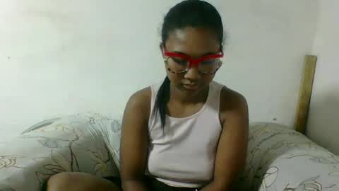 Snapshot of nickiqqyuu chatting on July 14, 6:18 am nickiqqyuu online show from July 14, 6:18 am