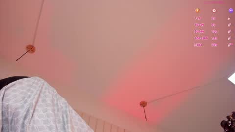 nickiwestt___ online show from June 8, 7:36 pm