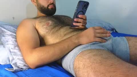 Nicolas              online show from March 5, 11:05 pm