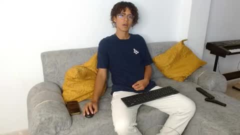 Snapshot of nickolas_moon chatting on September 18, 2:08 pm Nickolas Muoz online show from September 18, 2:08 pm