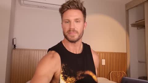 Snapshot of nickriverzxo chatting on October 26, 2:28 am nickriverzxo online show from October 26, 2:28 am