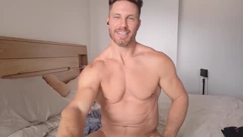 nickriverzxo online show from June 8, 8:42 pm