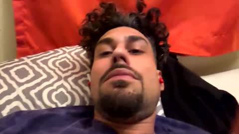 nicksos online show from February 8, 10:18 am