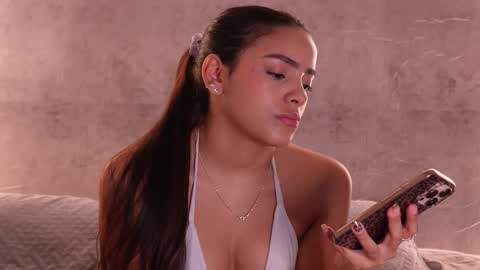 Snapshot of nicky_and_blake chatting on December 3, 3:32 pm nicky and blake online show from December 3, 3:32 pm