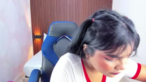 Nicky  online show from January 16, 8:14 pm