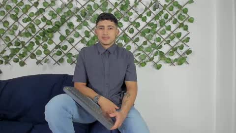 Snapshot of nicky_vance chatting on February 22, 7:47 pm nicky online show from February 22, 7:47 pm