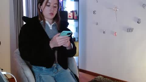 Snapshot of nickywindsor chatting on January 24, 7:28 pm Nicky online show from January 24, 7:28 pm