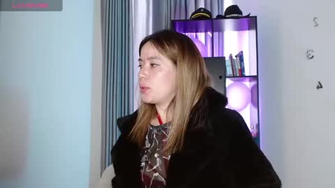 Snapshot of nickywindsor chatting on February 2, 6:10 pm Nicky online show from February 2, 6:10 pm