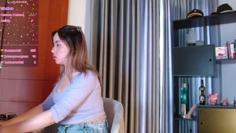 Snapshot of nickywindsor chatting on February 16, 4:53 pm Nicky online show from February 16, 4:53 pm