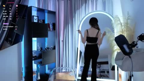 Snapshot of nickywindsor chatting on September 9, 6:07 pm Nicky online show from September 9, 6:07 pm