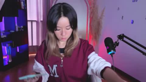 Snapshot of nickywindsor chatting on October 20, 7:14 pm Nicky online show from October 20, 7:14 pm