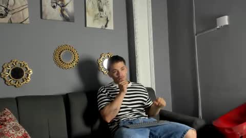 Snapshot of nico_blaze7 chatting on November 25, 12:27 pm nico_blaze7 online show from November 25, 12:27 pm