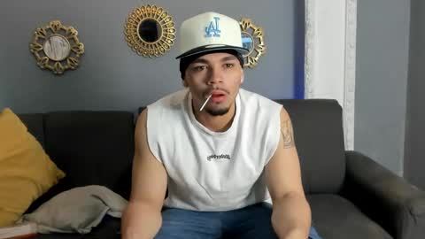 Snapshot of nico_blaze7 chatting on November 29, 12:41 pm nico_blaze7 online show from November 29, 12:41 pm