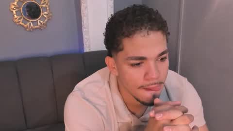 Snapshot of nico_blaze7 chatting on December 14, 12:21 pm nico_blaze7 online show from December 14, 12:21 pm