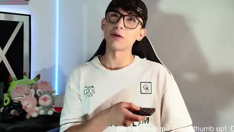 Snapshot of nico_cruz chatting on December 2, 8:11 pm nico online show from December 2, 8:11 pm