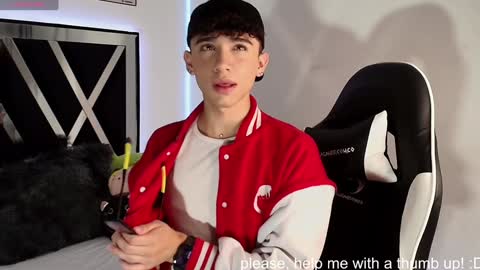 Snapshot of nico_cruz chatting on December 5, 10:34 pm nico online show from December 5, 10:34 pm