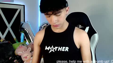 Snapshot of nico_cruz chatting on December 14, 7:07 am nico online show from December 14, 7:07 am