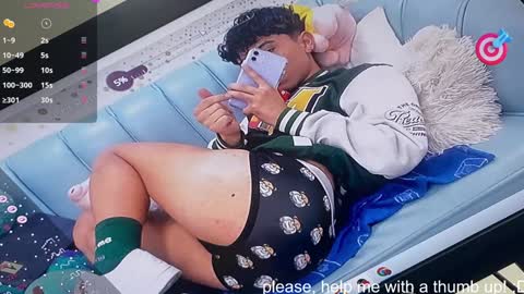 Snapshot of nico_cruz chatting on January 9, 3:36 am nico online show from January 9, 3:36 am