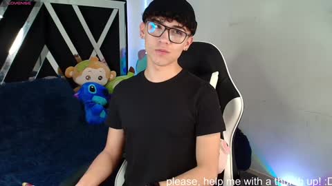 Snapshot of nico_cruz chatting on January 12, 3:49 am nico online show from January 12, 3:49 am