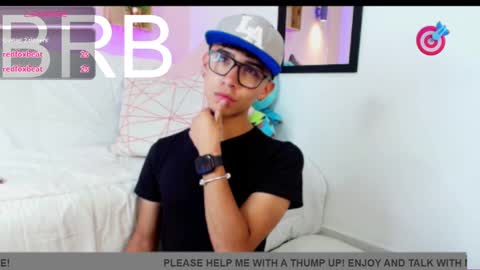 Snapshot of nico_cruz chatting on March 1, 7:51 am nico online show from March 1, 7:51 am