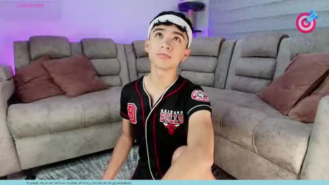 Snapshot of nico_cruz chatting on September 11, 8:25 am nico online show from September 11, 8:25 am