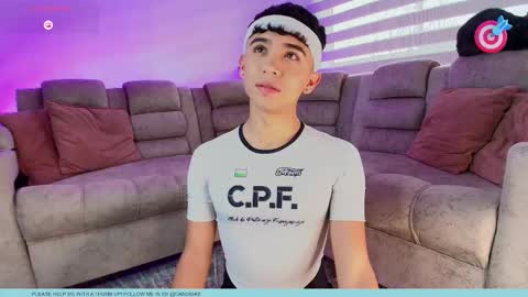 Snapshot of nico_cruz chatting on September 15, 6:41 pm nico online show from September 15, 6:41 pm