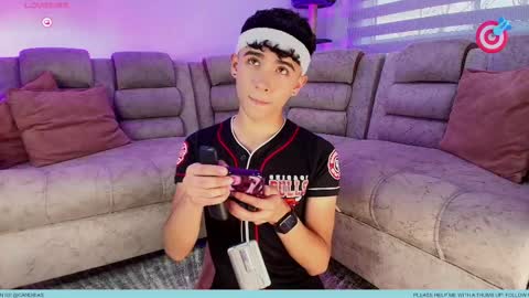 Snapshot of nico_cruz chatting on October 3, 10:18 pm nico online show from October 3, 10:18 pm