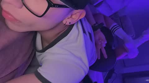 Snapshot of nico_cruz chatting on December 4, 10:29 pm nico online show from December 4, 10:29 pm