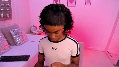 nico_dior online show from June 29, 3:57 am