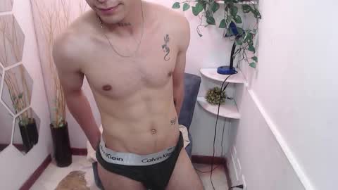 Snapshot of nico_herrera chatting on December 13, 7:53 pm Nico online show from December 13, 7:53 pm