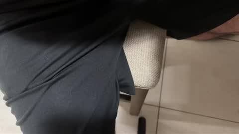 Snapshot of nicocar83 chatting on March 12, 7:58 am Carlos Nico online show from March 12, 7:58 am