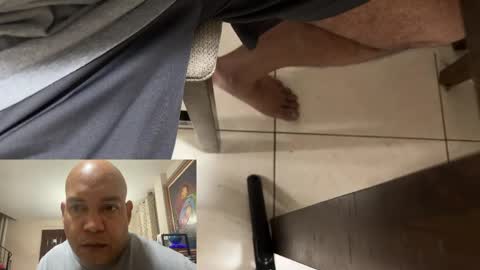 Snapshot of nicocar83 chatting on March 17, 9:34 am Carlos Nico online show from March 17, 9:34 am