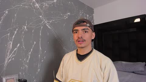 Snapshot of nicokingg_ chatting on November 17, 3:12 am Nico King online show from November 17, 3:12 am