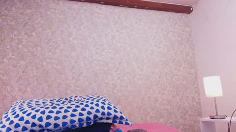 Nicol online show from December 31, 7:18 pm