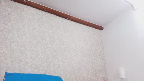 Nicol online show from September 22, 7:38 pm