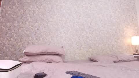 Nicol online show from October 15, 7:58 pm