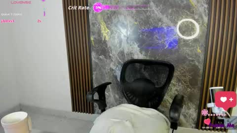 Nicol sanchez online show from October 1, 11:00 pm