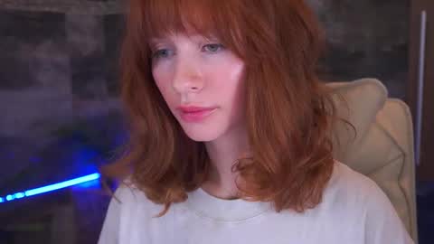 Snapshot of nicol_moonn chatting on December 2, 6:41 am Nicol Moonn online show from December 2, 6:41 am