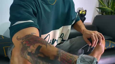 Nicolas online show from November 11, 7:58 pm