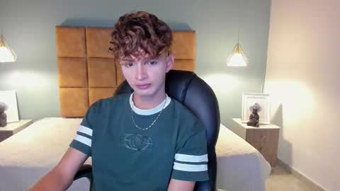 Snapshot of nicolasferrer18 chatting on November 16, 7:30 pm nicolasferrer18 online show from November 16, 7:30 pm