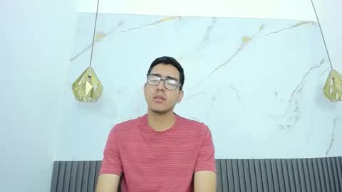 nicolasfine online show from January 17, 11:48 am