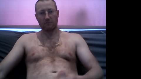 nicolaslapin87 online show from June 15, 11:34 am