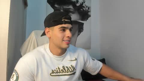 Andres online show from March 1, 11:47 pm