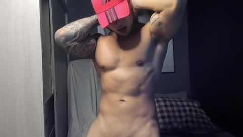 Snapshot of nicolasmuscle chatting on November 19, 1:38 am Andres online show from November 19, 1:38 am