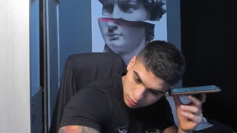 Snapshot of nicolasmuscle chatting on December 14, 3:50 pm Andres online show from December 14, 3:50 pm